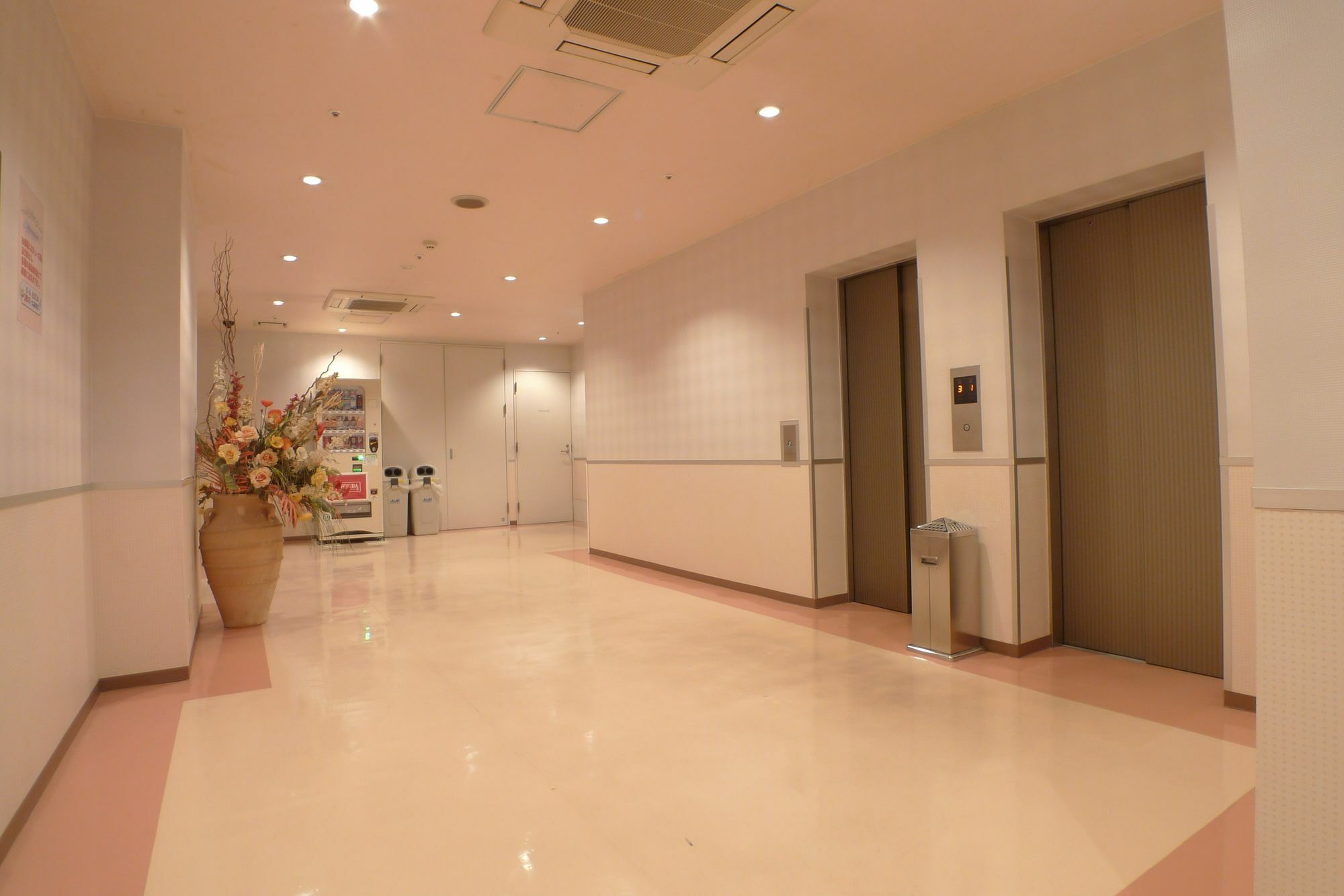 Hotel Times Inn 24 Yokohama  Exterior foto